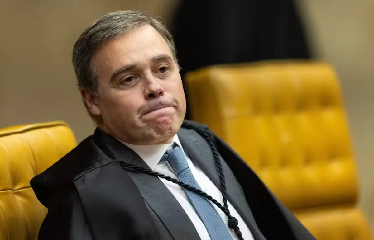 Mendonça solta um dos investigados na fraude do INSS, filho do "Careca do INSS"