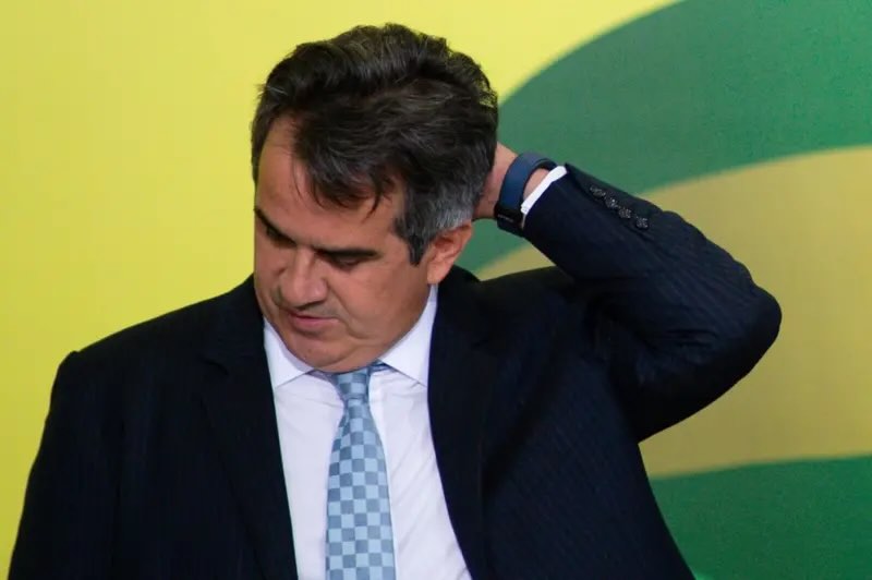 Ciro Nogueira é alvo da PF em operação sobre Banco Master