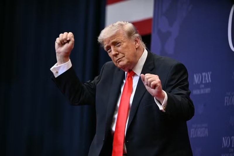 Impopularidade de Trump atinge 63% e ameaça republicanos no Congresso