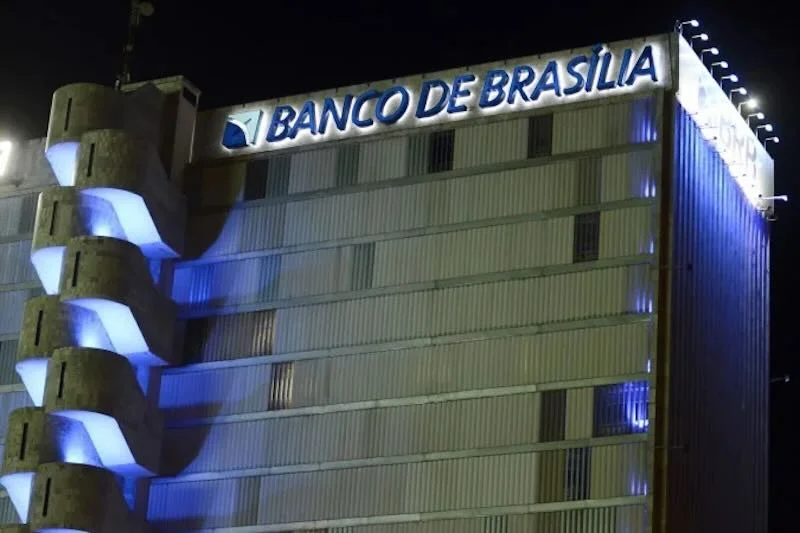 PF aponta WhatsApp de Vorcaro para fraudar documentos do BRB