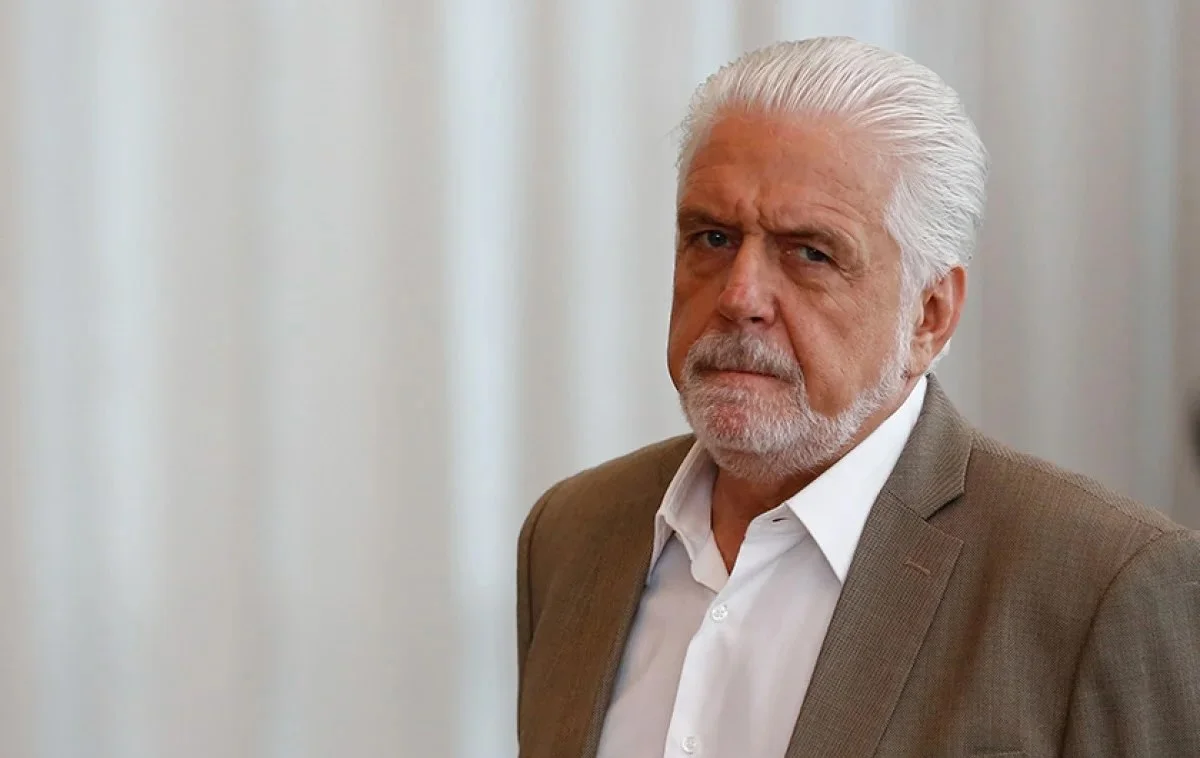 PF intima Jaques Wagner por suspeita de propina do Banco Master