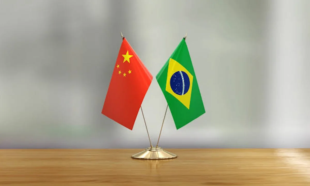 Maioria prefere Brasil mais próximo da China que dos EUA