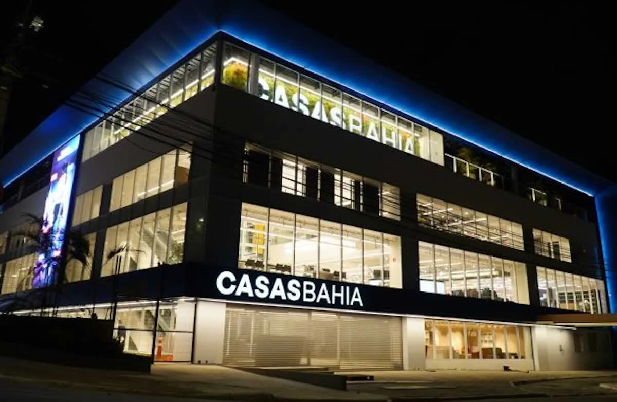 Casas Bahia: Justiça suspende demissões de 3 mil funcionários
