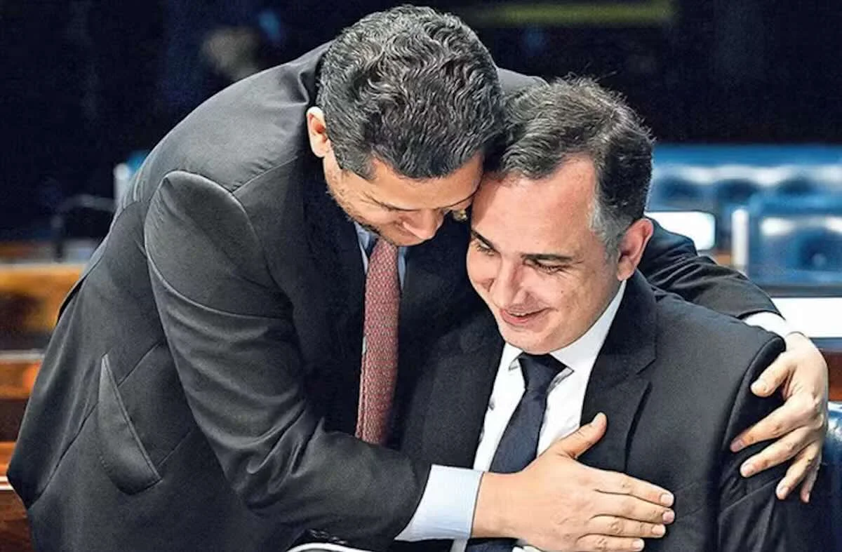 Saída de Bruno Dantas abre caminho para Pacheco no TCU