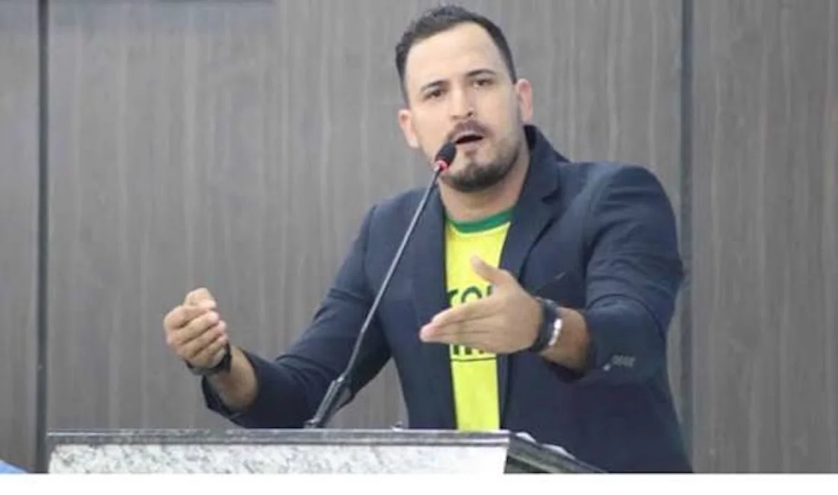 Procuradoria vê fraude em decreto de Rafael Fera e pede que TRE barre candidatura