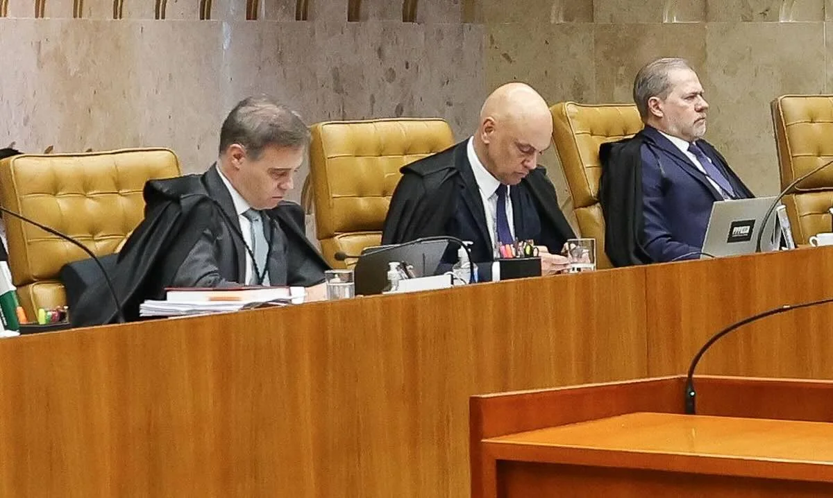 Mendonça e Moraes trocam acusações de abuso de autoridade no STF