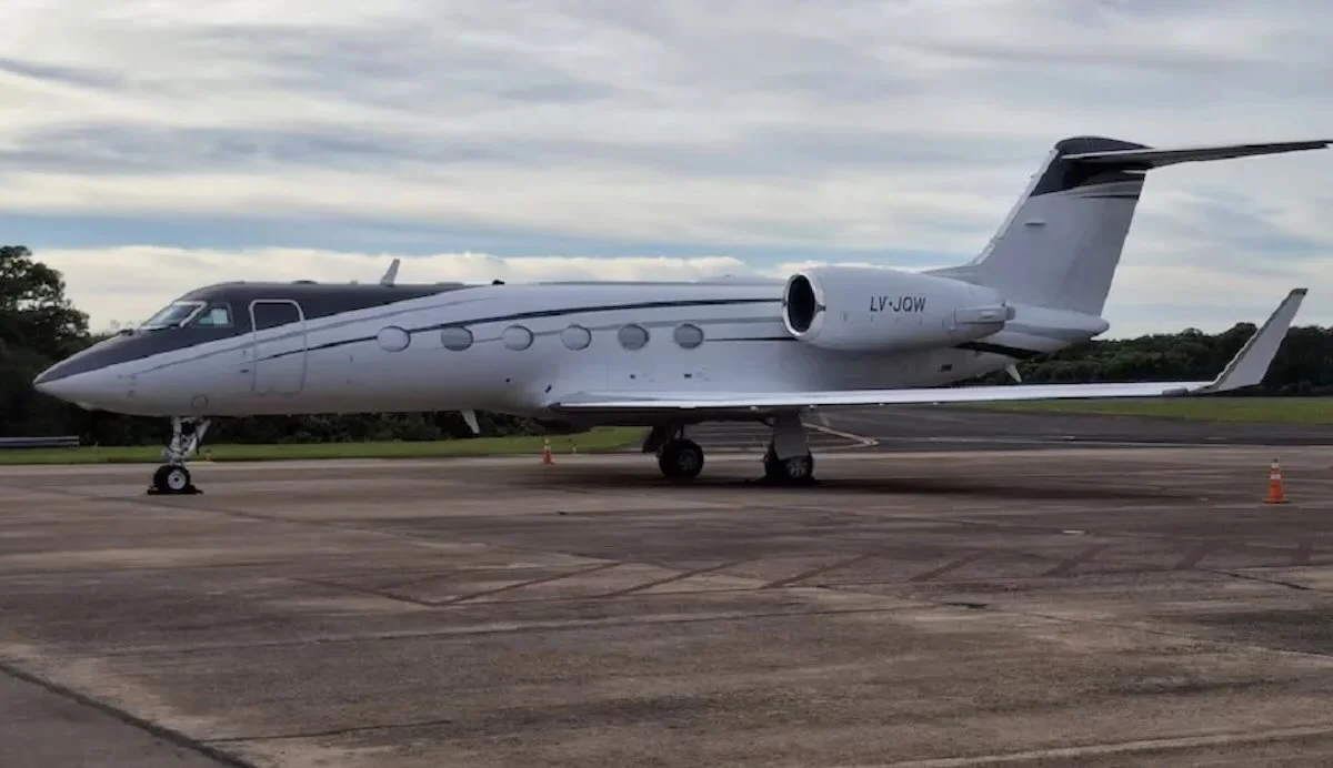 Avião usado por Flávio tem elo com ex-sócio de condenado nos EUA